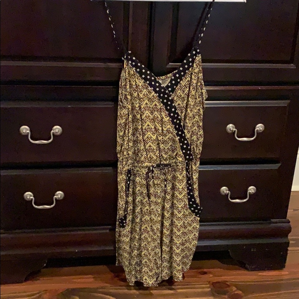 Xhilaration Lge spaghetti strap romper w/ pockets
